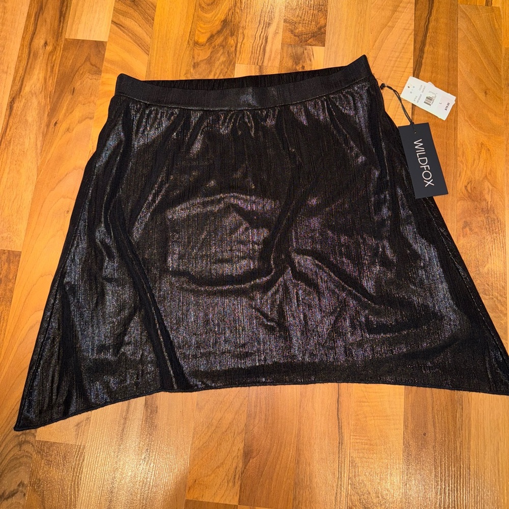 Wildfox women’s black shimmer skirt size large NWT concert, going out‎